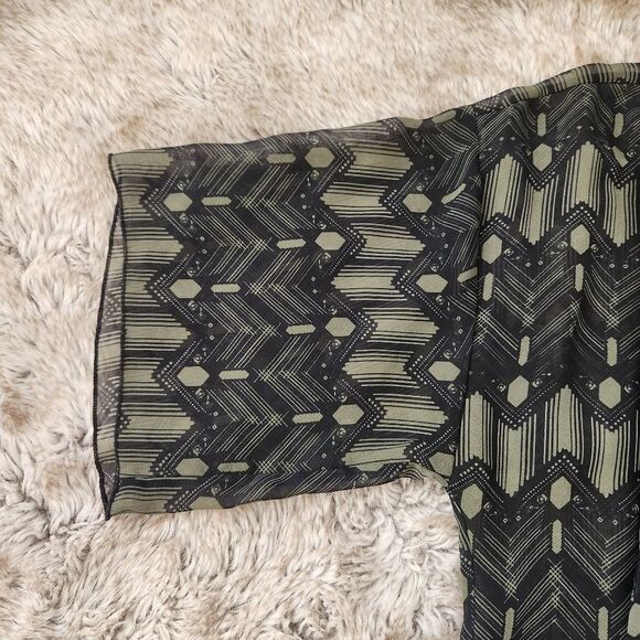 Lularoe Monroe Kimono With Fringe Green and Black Size Small - Picture 5 of 11